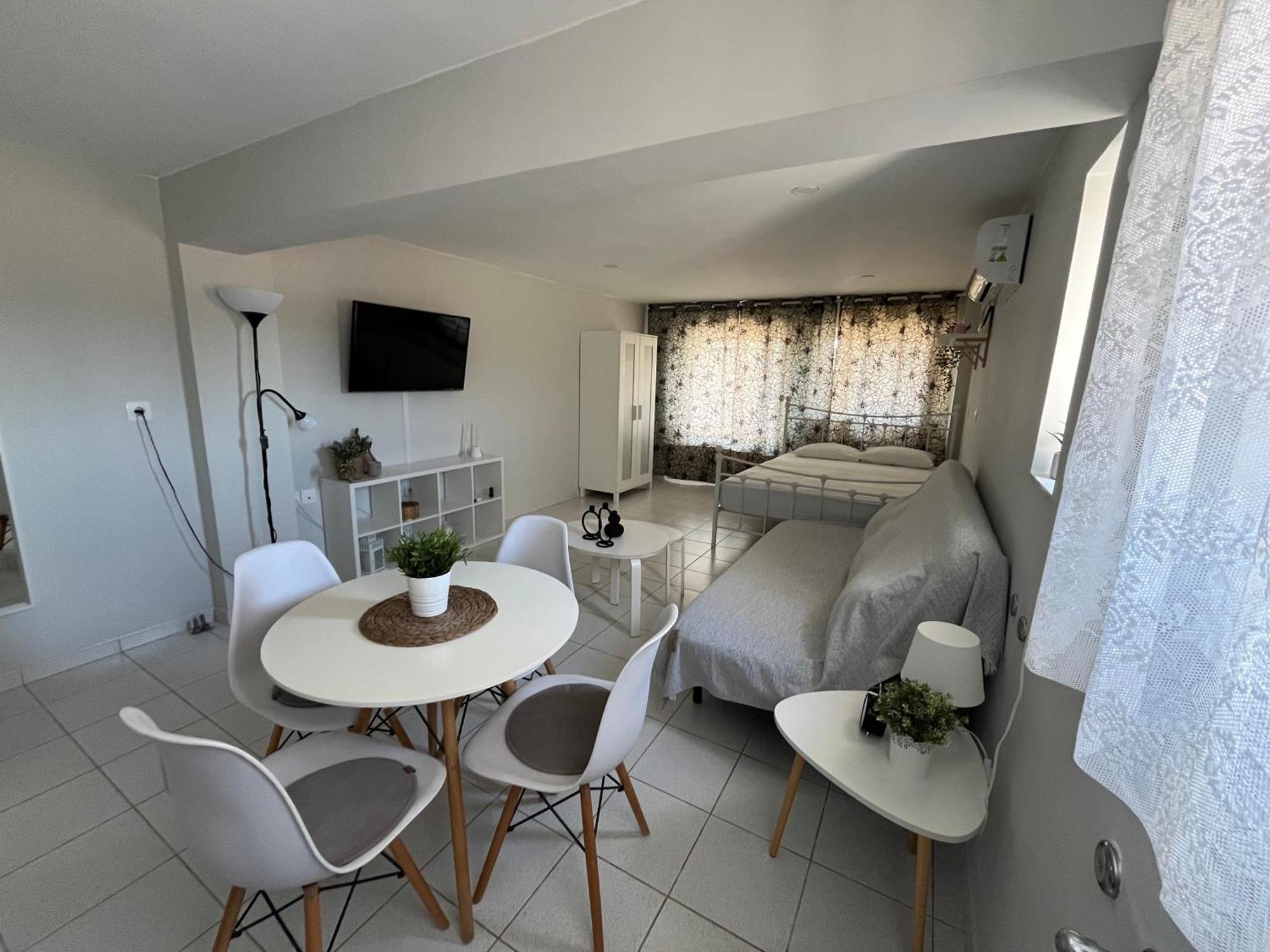Cozy Mycenae Escape Near Ruins Apartment Argos Ngoại thất bức ảnh
